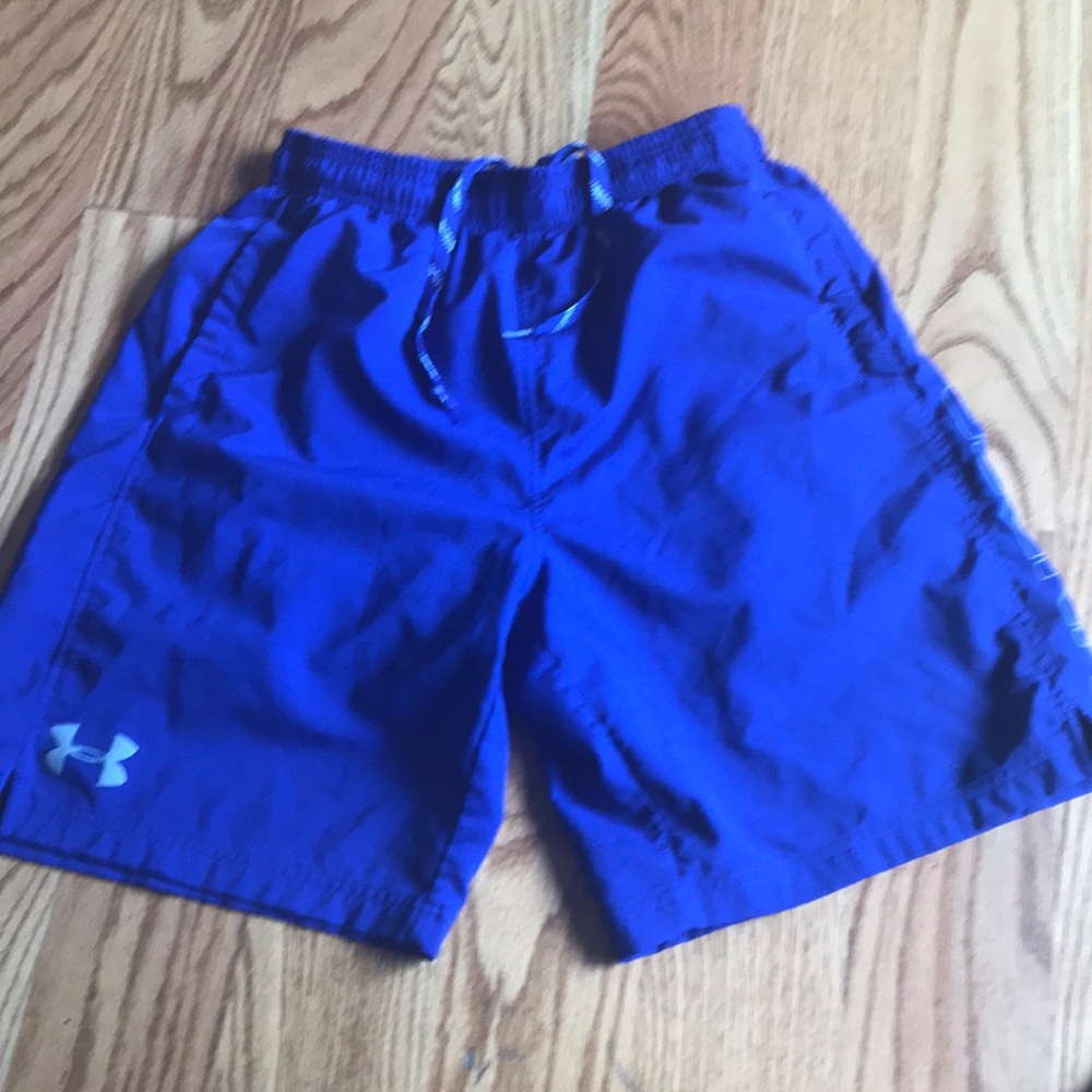 Men’s small royal blue Under Armour shorts